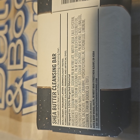 Bath & Body Works Into The Night Soap. - Picture 4 of 4